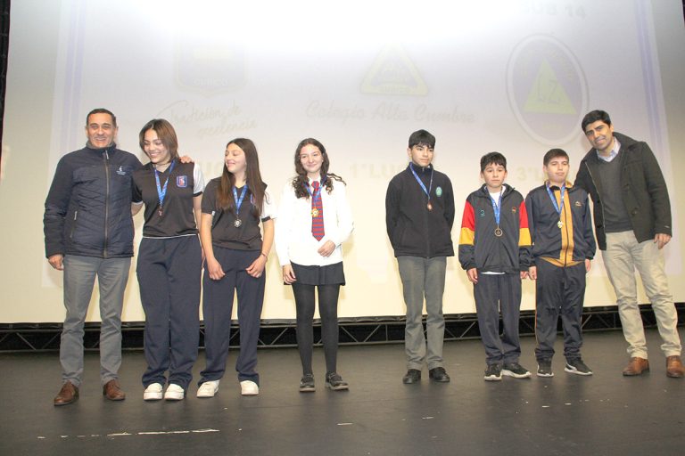 Premiaron a los Campeones de los Juegos Escolares de Curicó