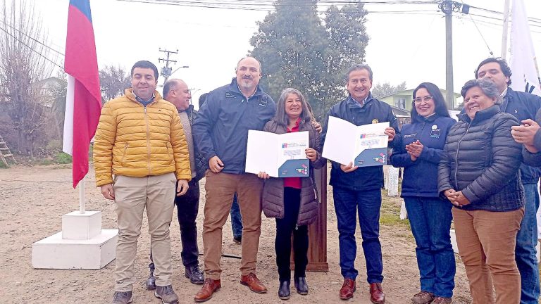 Asignan recursos para emblemático proyecto  de pavimentación participativa en San Javier