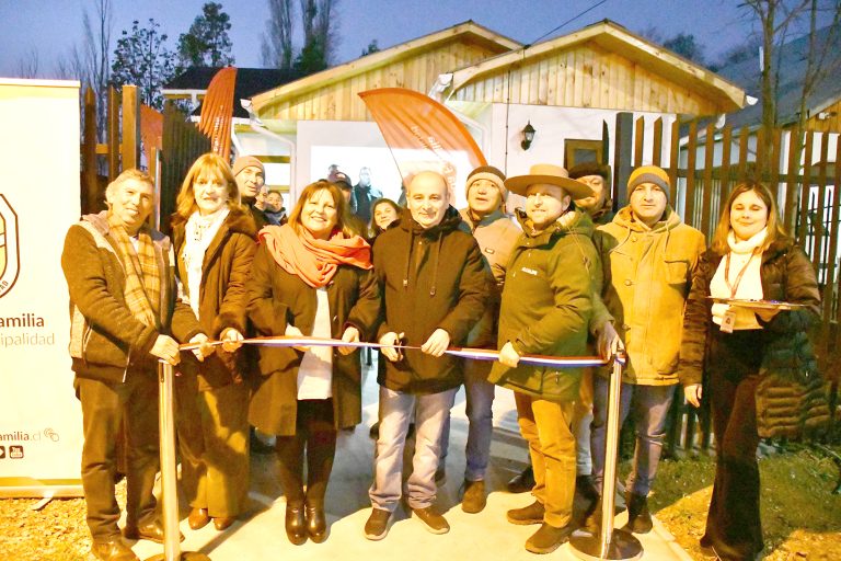 Villa Libertad y Club Juventud de Sagrada  Familia inauguraron obras de adelanto