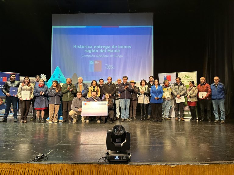 Más de $9 mil millones en bonos para el riego entregó el Ministerio de Agricultura