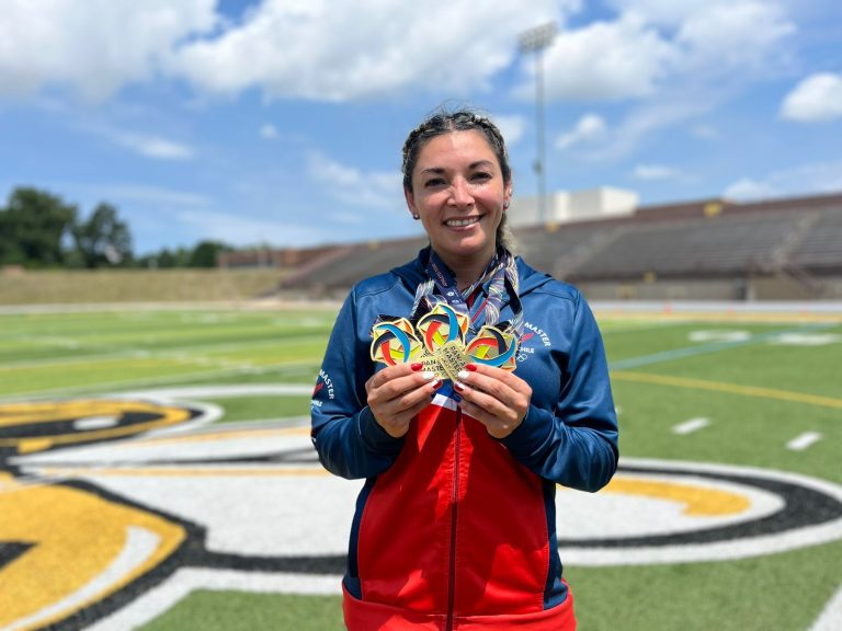 Atleta curicana triple campeona