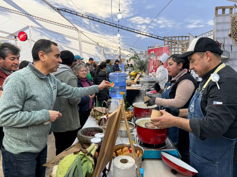 Hoy finaliza la IX Feria Gastronómica de Cazuelas y Caldillos en Curicó