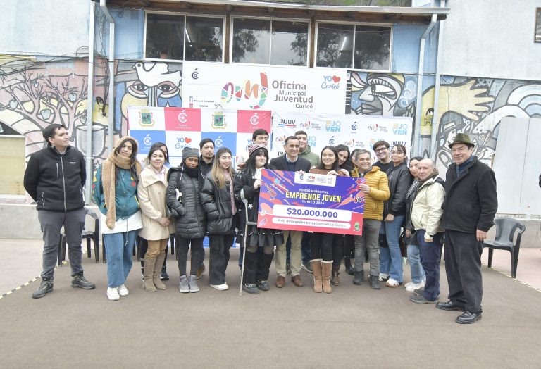 Municipio curicano presentó programa de actividades del Mes de la Juventud