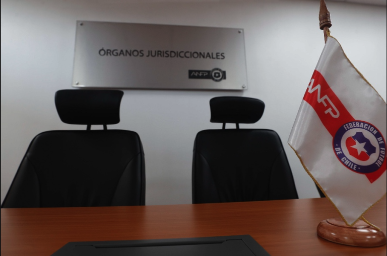 Nueva denuncia contra curicó unido