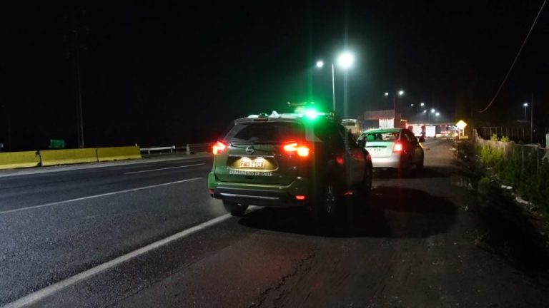 Policía busca a peligrosa banda que robó especies y camión desde empresa de riego