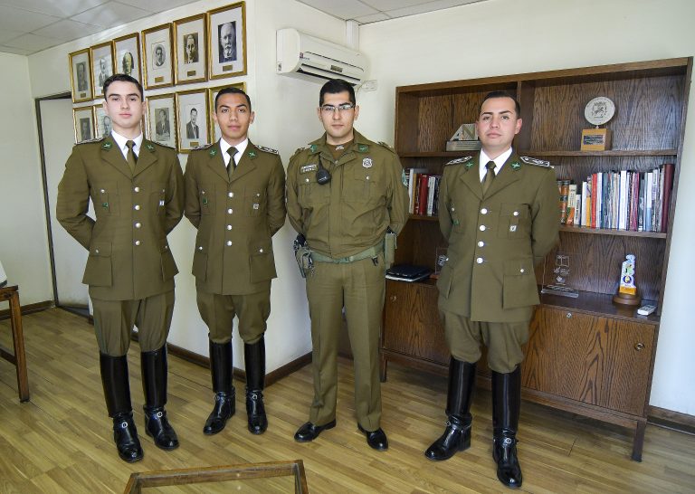 Llaman a postular a la  Escuela de Carabineros
