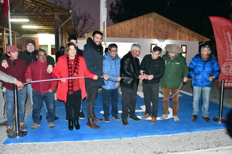 Estadio de La Cruz inauguró nueva obra de adelanto: cierre perimetral de la cancha