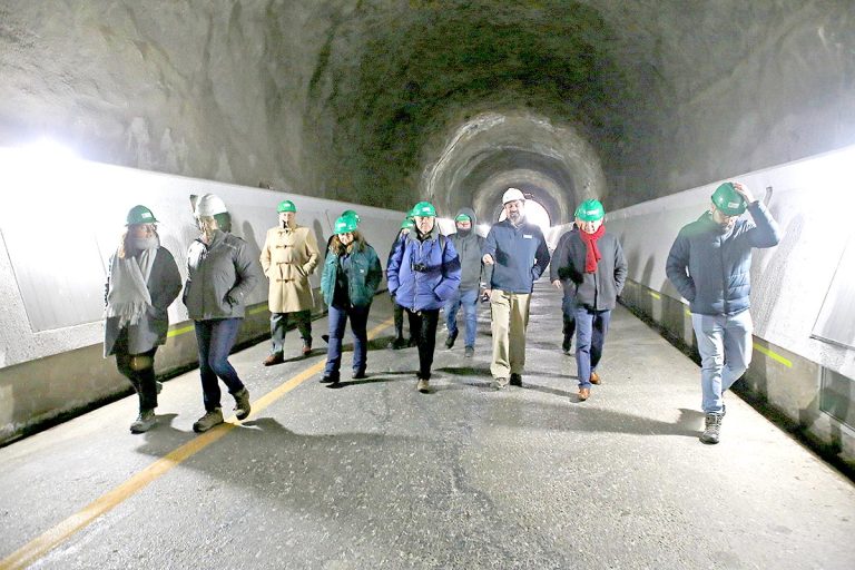 Central colbún refuerza su compromiso con la región