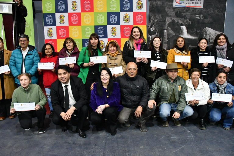 Emprendedores reciben apoyo  en recursos y capacitación