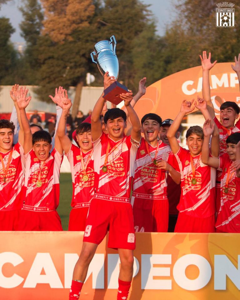 Los juveniles sacan la cara