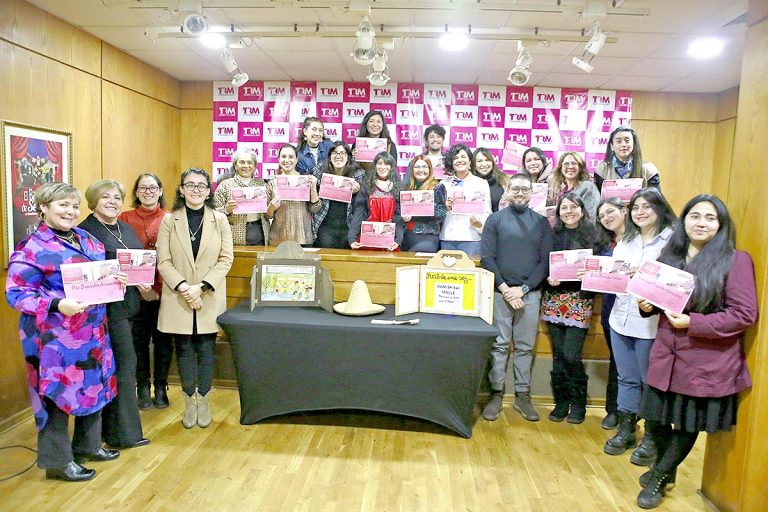 Finalizó primer taller literario de Kamishibai en el TRM