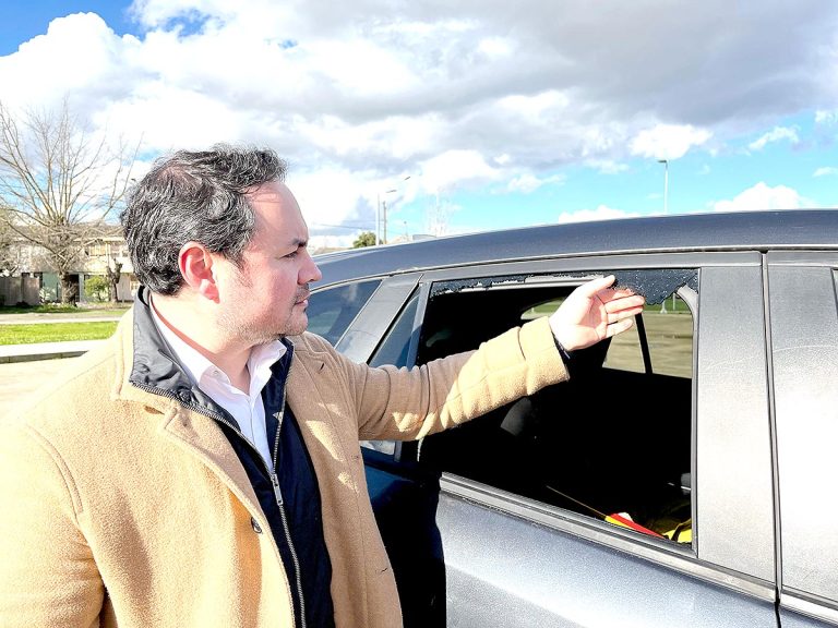Consejero regional denunció “sospechoso” robo desde el interior de su vehículo