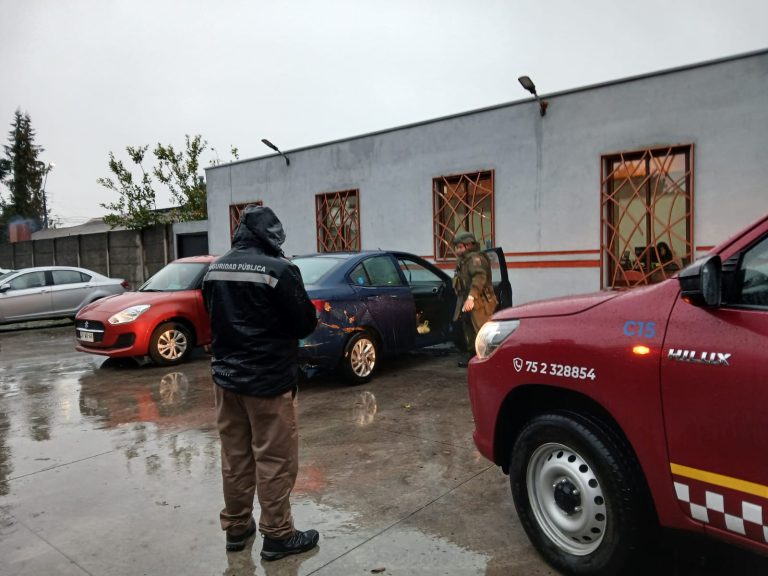 Trabajo colaborativo entre Carabineros y el Municipio dejó a tres sujetos detenidos