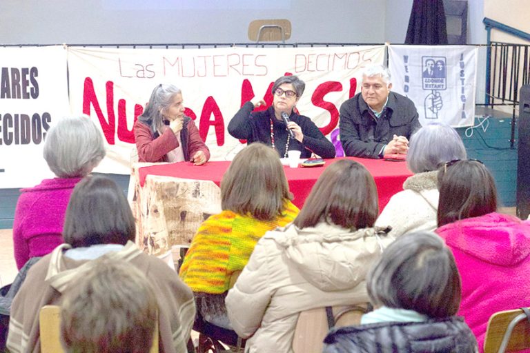 Senadora Claudia Pascual abordó desafíos para las mujeres en Talca