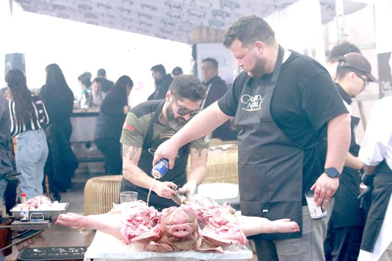 Con gran convocatoria se vivió el primer día de la Fiesta Costumbrista del Chancho