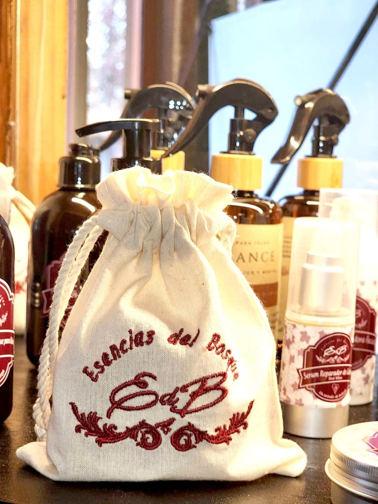 “Esencias del Bosque”: Cosmética  que resguarda el medio ambiente