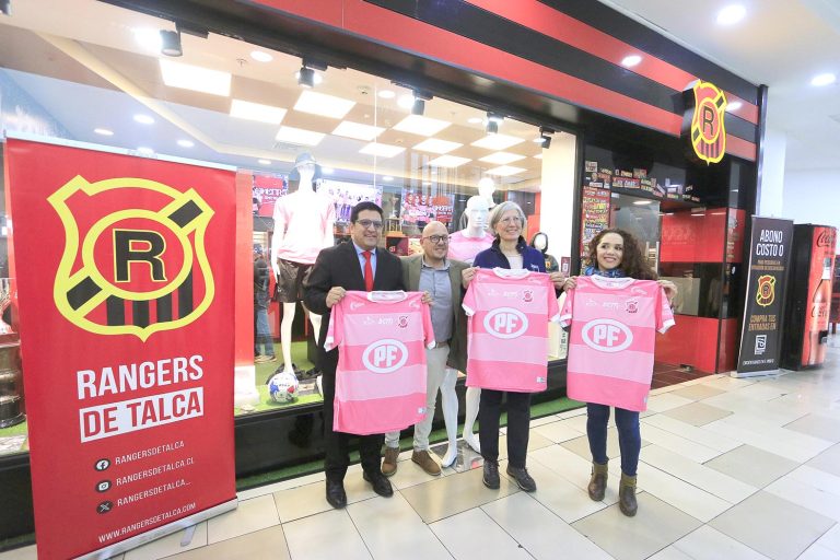 Rangers presentó camiseta rosa por el Mes del Cáncer de Mama