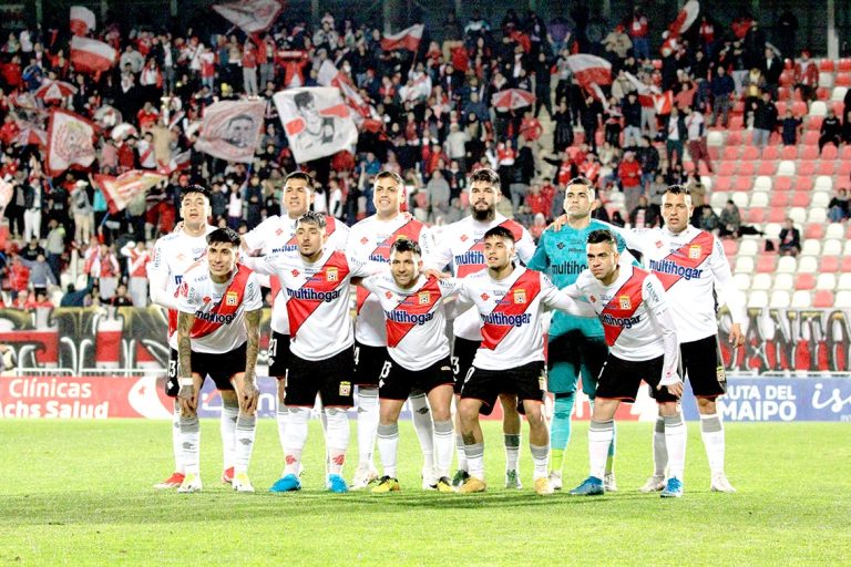 En el rectángulo verde y en el escritorio