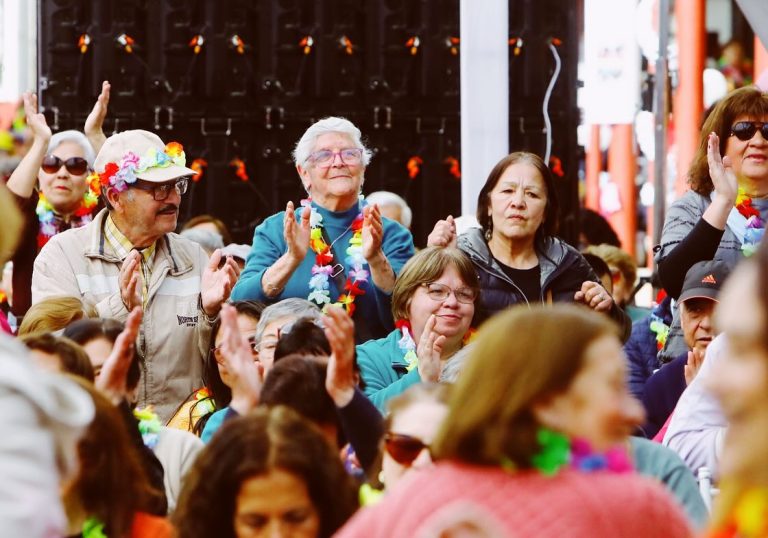 Adultos Mayores celebraron “Pasada de Agosto” en Curicó