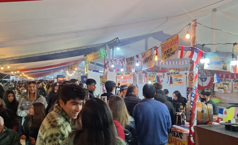 Ramadas de Talca han captado la atención  de los talquinos desde su inauguración