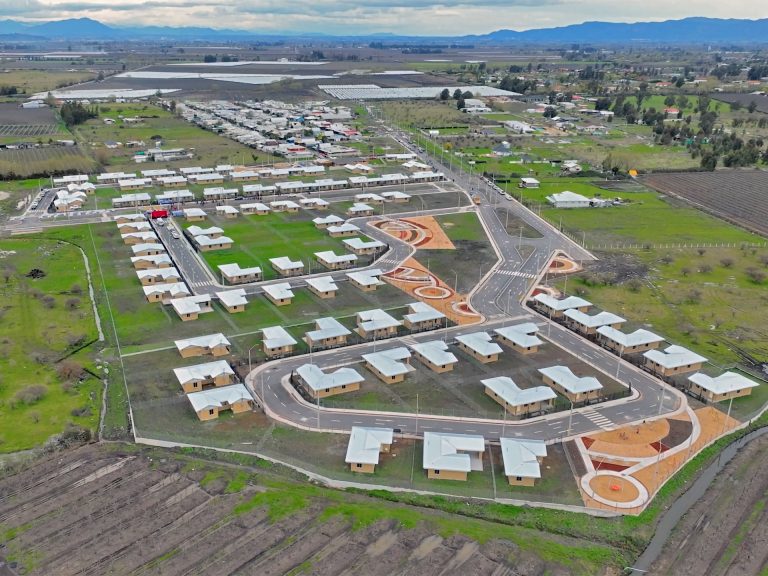 Directora del Serviu destaca impacto social de viviendas entregadas en Quicharco