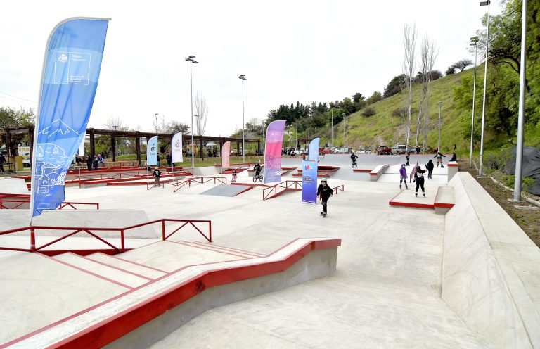 Inauguraron el skatepark en el parque Cerro Condell de Curicó