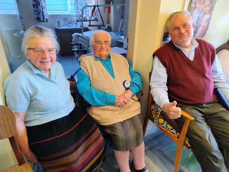 La historia de la alemana de 102 años que vive en el Eleam de Villa Baviera