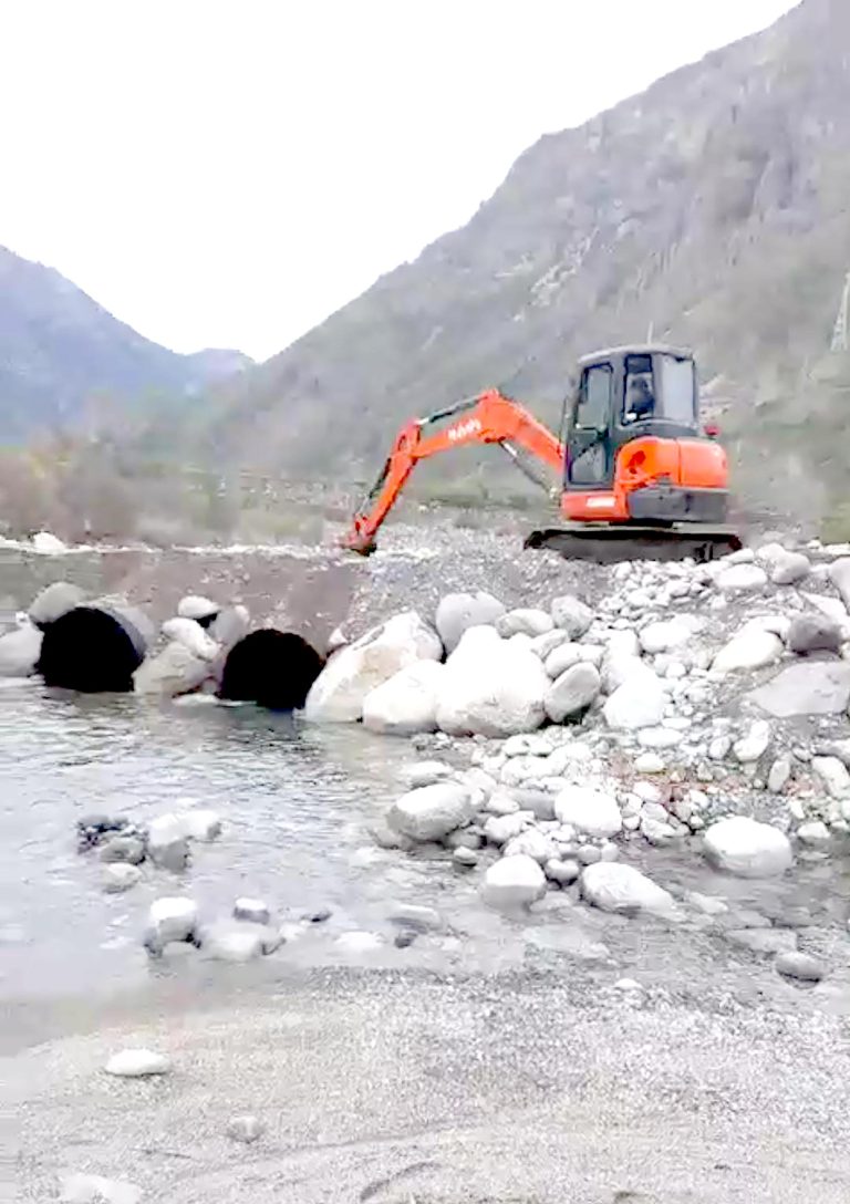 60 Personas sin acceso vehicular por daños  En badén habilitado hace un mes por vialidad