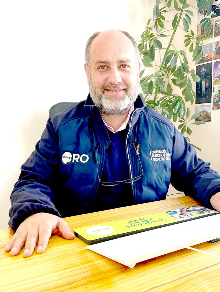 Llevan a cabo concejo extraordinario para abordar situación ligada a director ejecutivo de Somos Pro