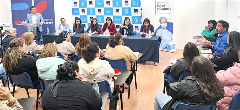 Impulsan iniciativas de apoyo para cuidadores de personas postradas