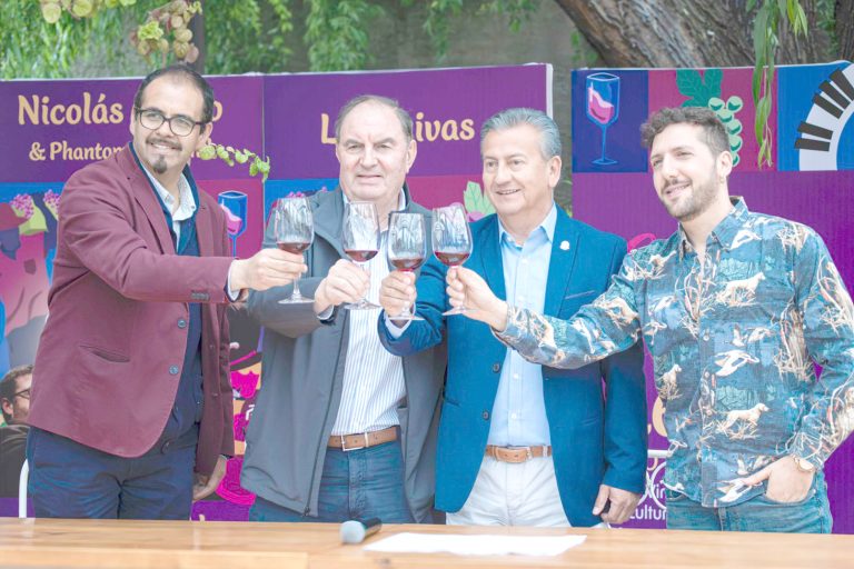 La cultura y el vino se toman San Javier