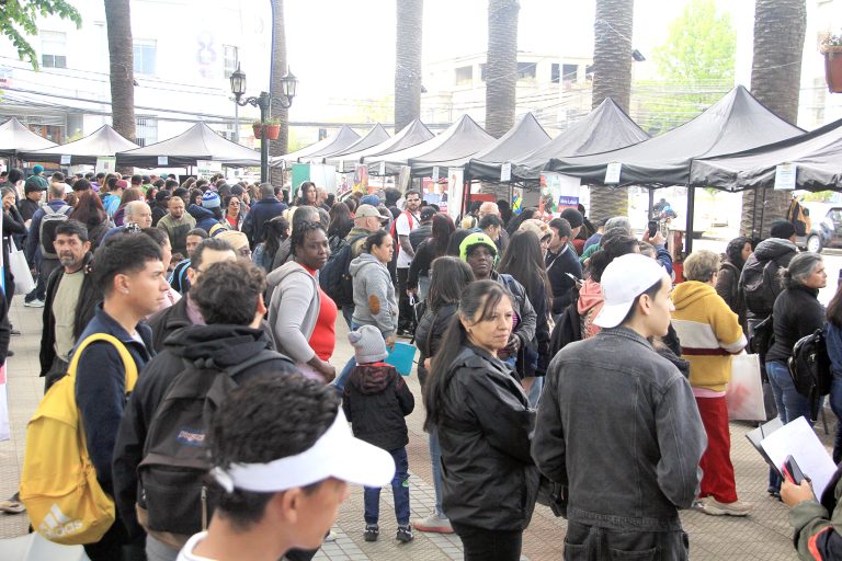 Importante convocatoria de público y empresas en la Feria Laboral 2024