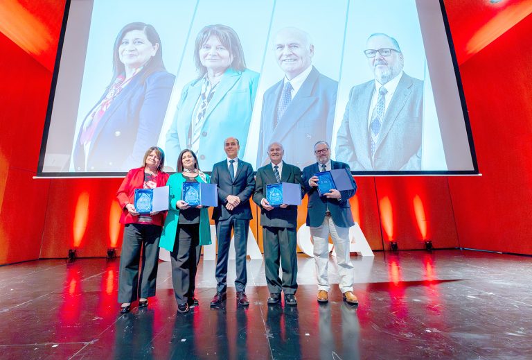 Socializando su ecosistema de vinculación con  la comunidad UTalca celebró 43º Aniversario
