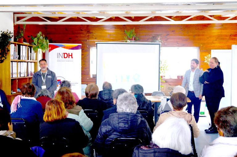 Realizan jornada sobre derechos humanos de los adultos mayores