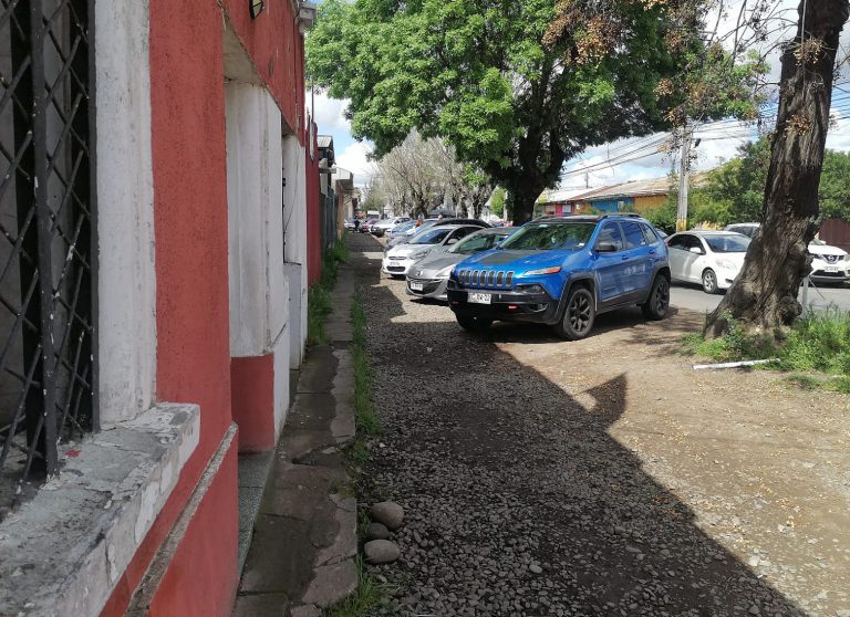 Reposición de veredas sigue siendo un problema