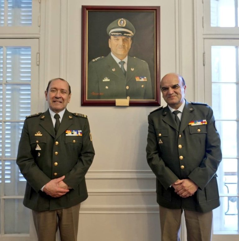 Reconocen aporte a la institución de destacado bombero linarense