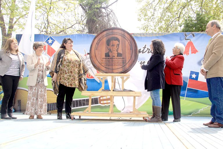 Comunidad rindió homenaje a José Montes en el inicio de la Muestra Costumbrista