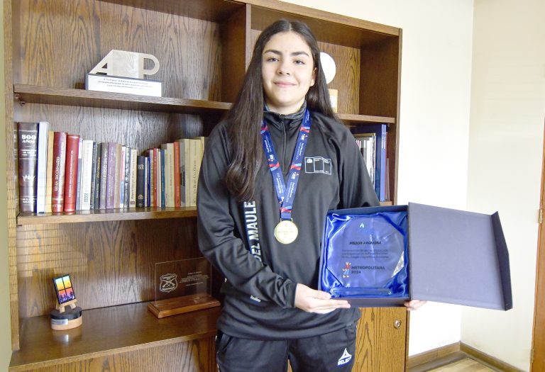 Maura Miranda hace carrera en el balonmano