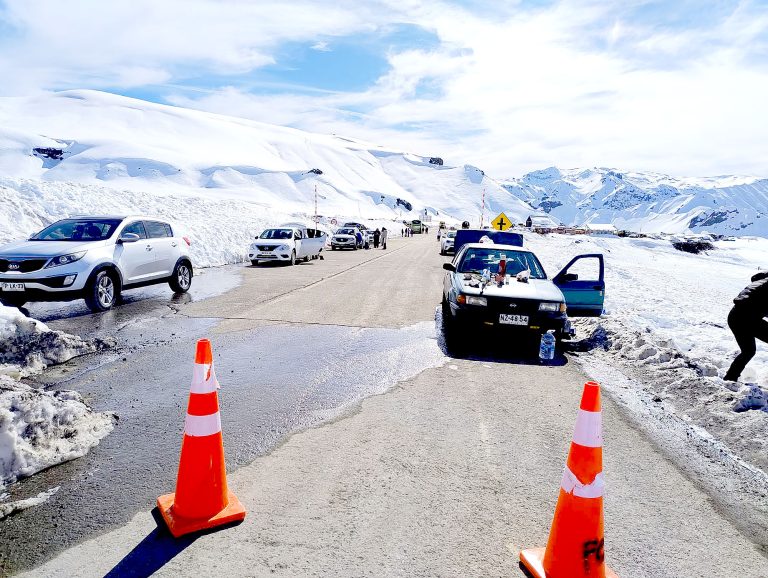 Avalancha en Ruta Pehuenche deja 80 turistas aislados más de dos horas