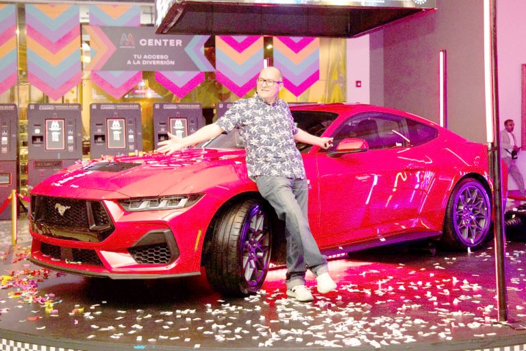 Linarense es el ganador de un Ford  Mustang sorteado en Casino Monticello