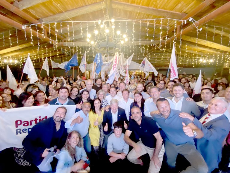 Pedro Álvarez-Salamanca recibió masivo respaldo de los partidos de oposición