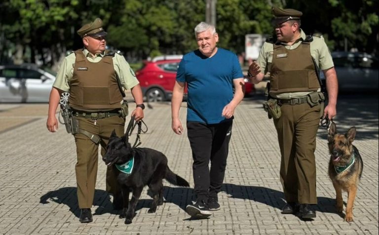 Carabineros invita a Caminata Canina Solidaria