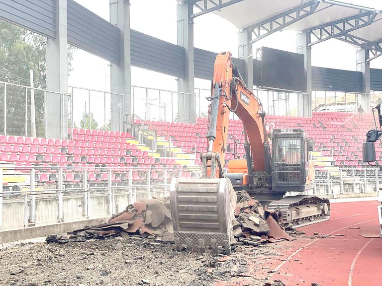 Comienzan trabajos  En el estadio fiscal