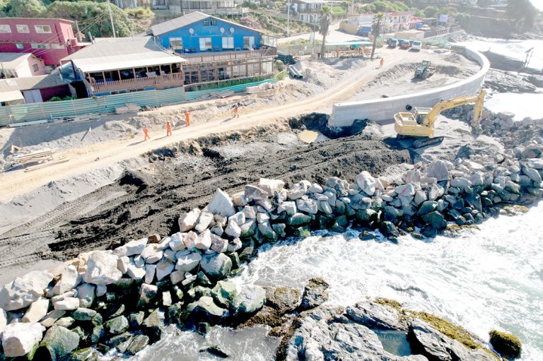 MOP construye tres importantes obras en el borde costero de Curicó