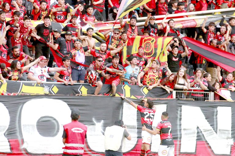 Se juega la primera final por el ascenso a la Primera A