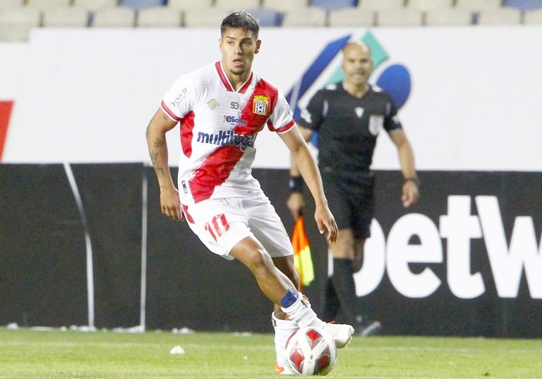 El Curi pagará la deuda al Necaxa