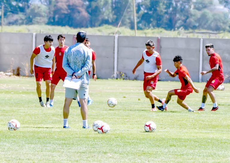 Curicó paga deuda con el Necaxa y pronto podrá inscribir jugadores