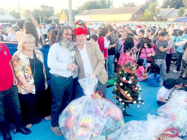Navidad en tu Barrio lleva alegría  y entretención a la comunidad