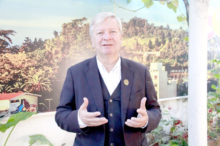 Alcalde George Bordachar defiende cambio de locación