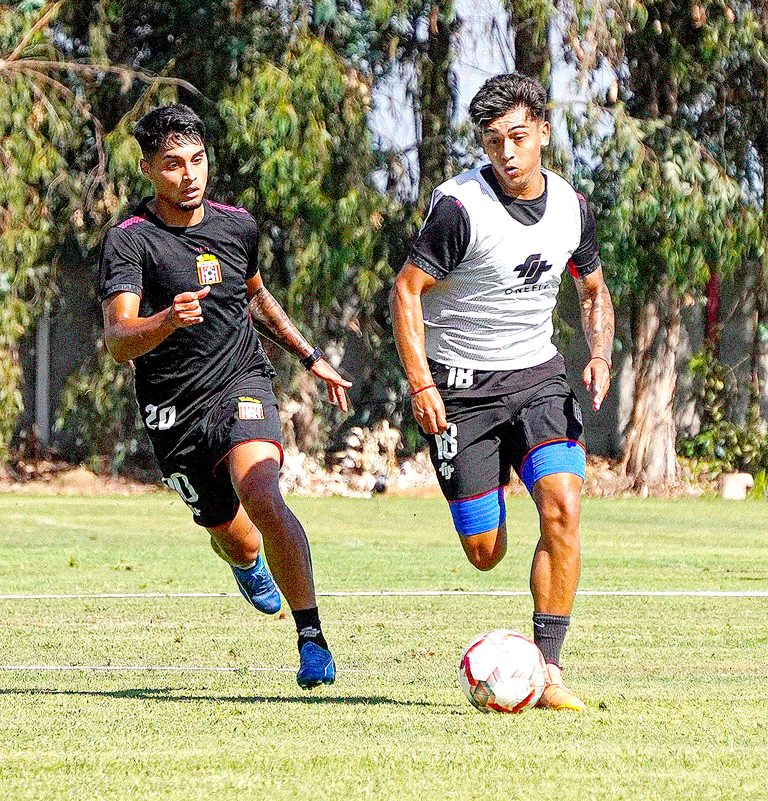 Pesar entre los hinchas curicanos